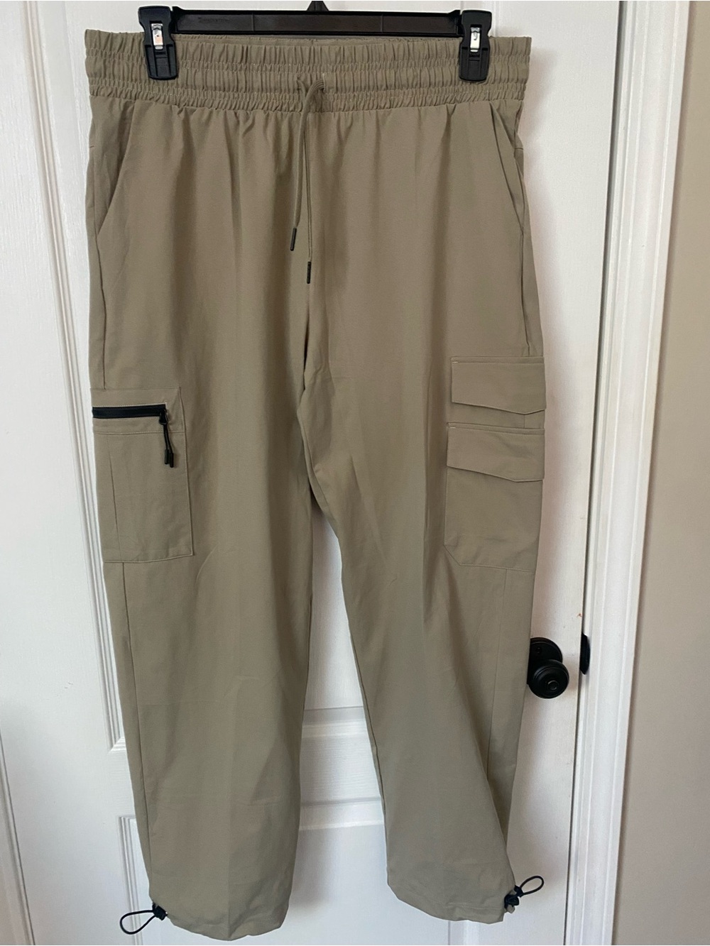 Source Unknown Women's Khaki Track Joggers with Cargo Pockets